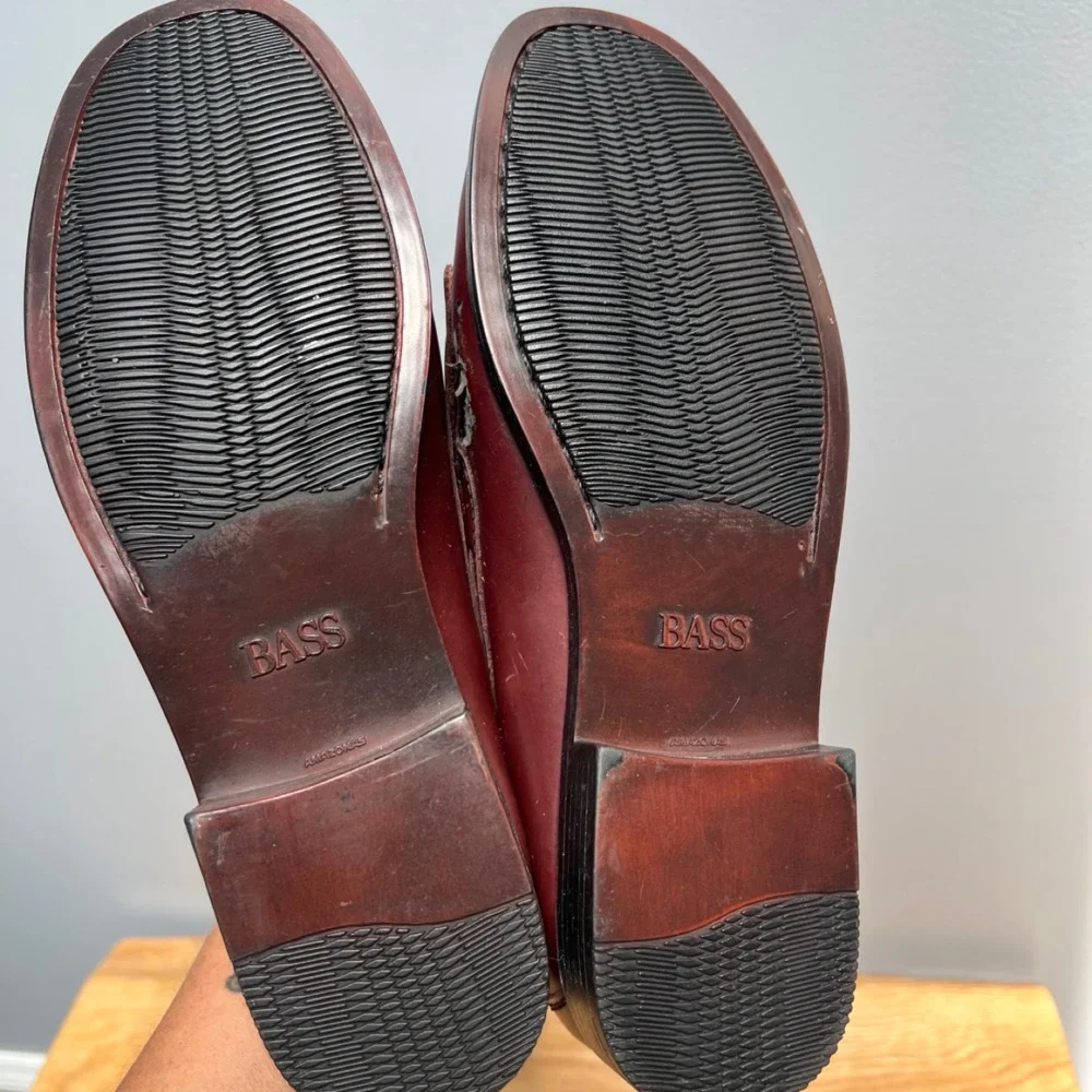 G.H. Bass & Co. Weejuns Marietta II Burgundy Tassel Loafers Men’s Size 11M